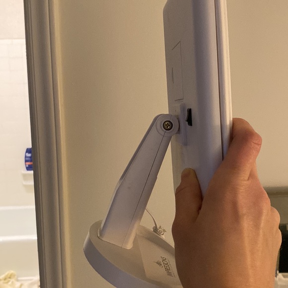 NWT Impressions Touch XL Trifold Vanity - Picture 7 of 9